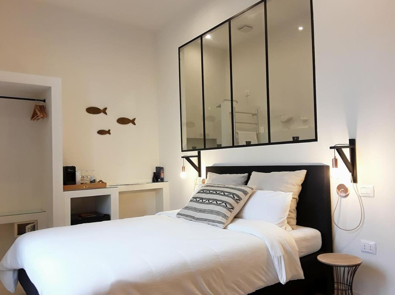 Fra Cielo E Mare Boutique Rooms Кальяри Экстерьер фото
